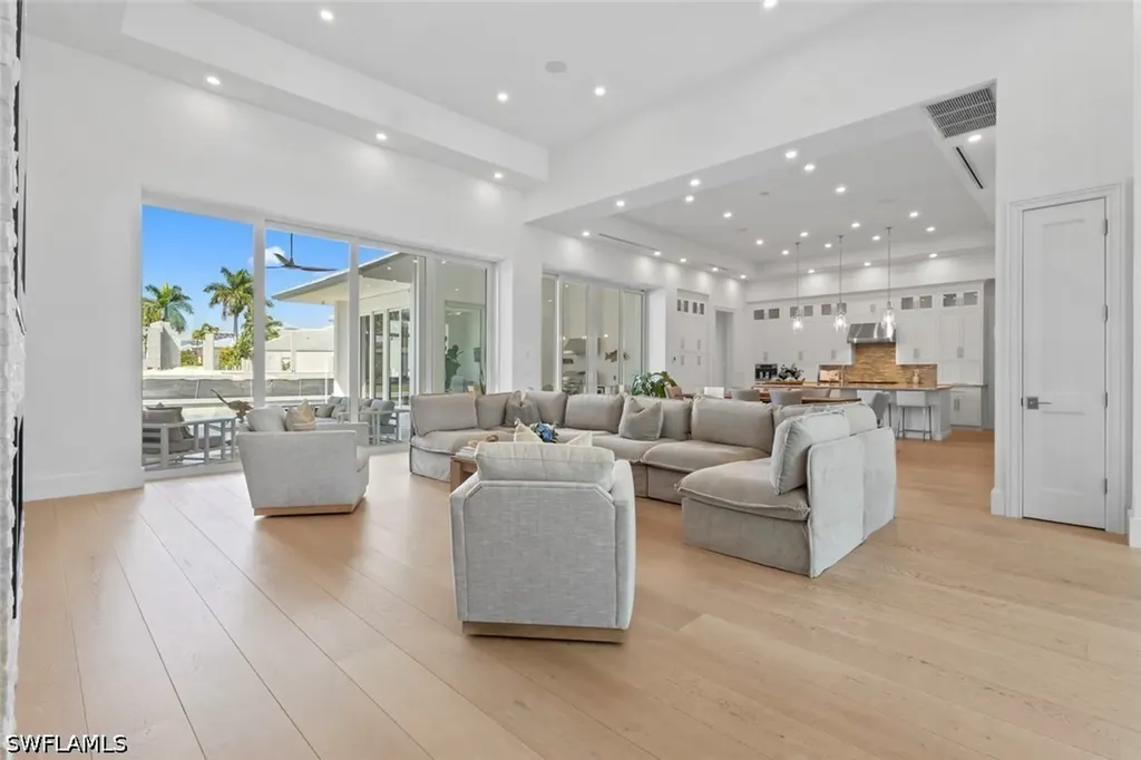 1467 Marlin Drive Naples FL 34102