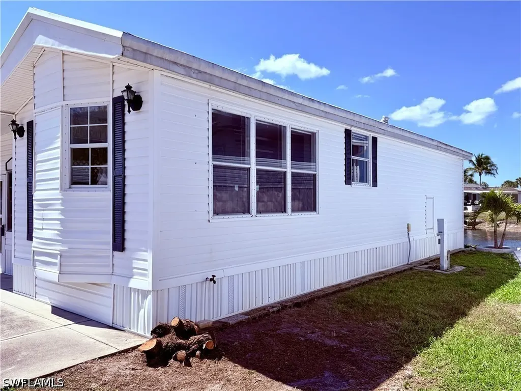 251 Bass Lane Naples FL 34145