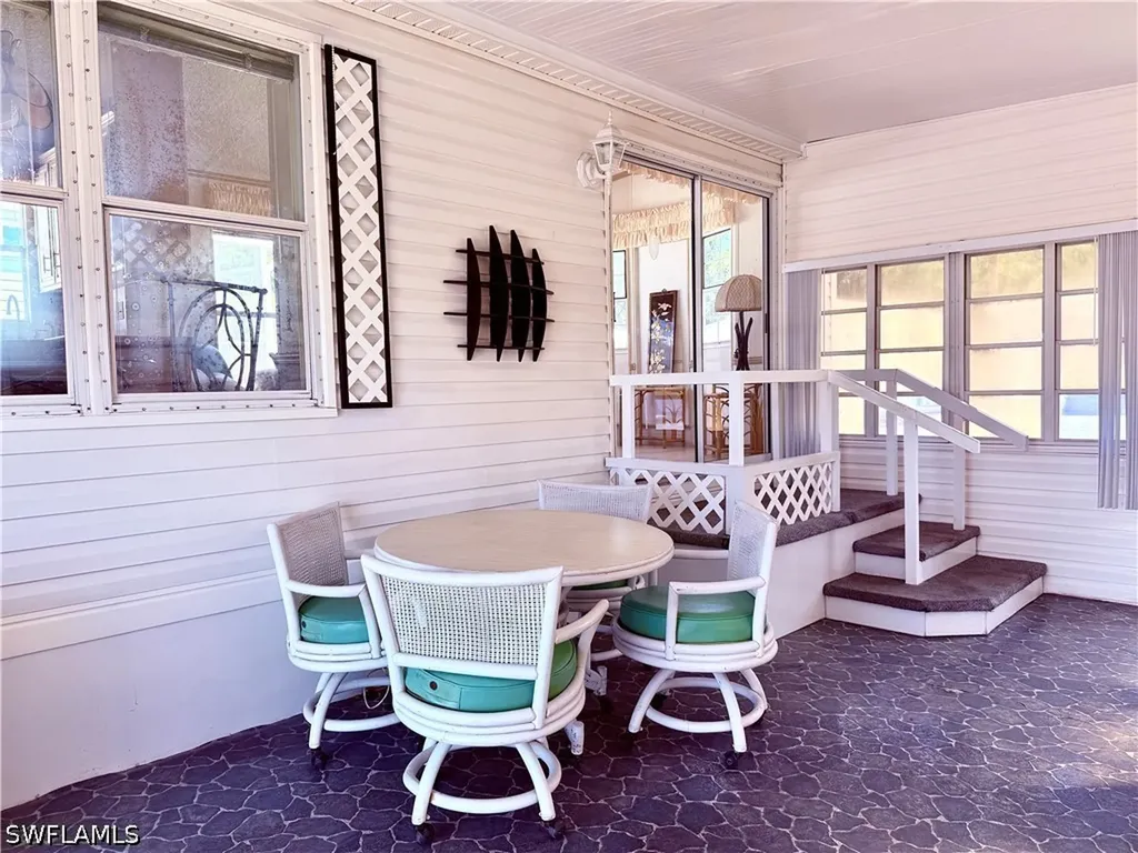 251 Bass Lane Naples FL 34145