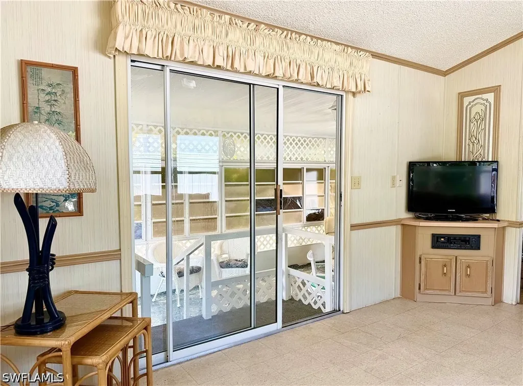 251 Bass Lane Naples FL 34145