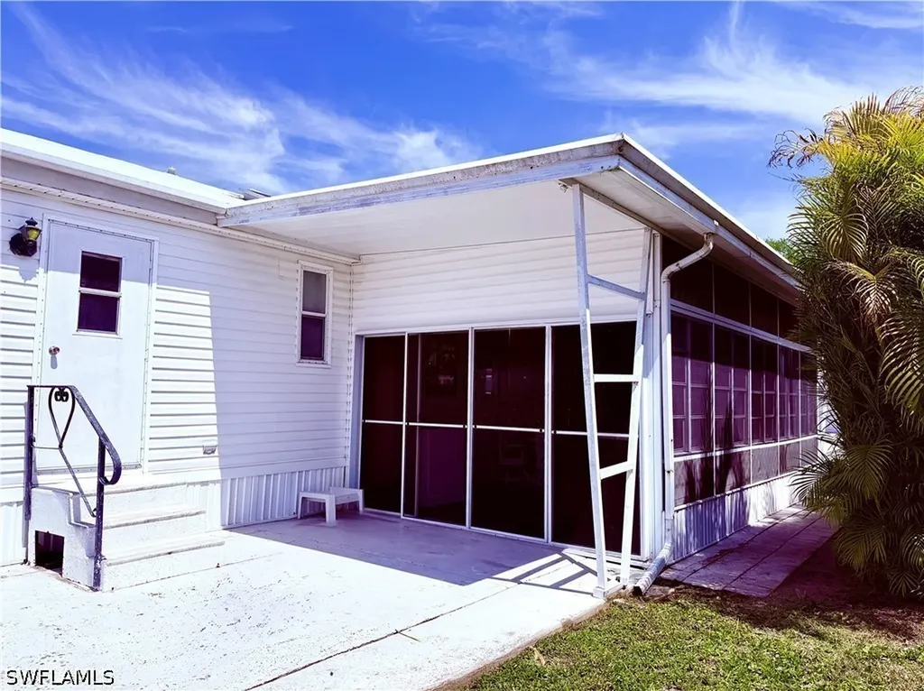 251 Bass Lane Naples FL 34145