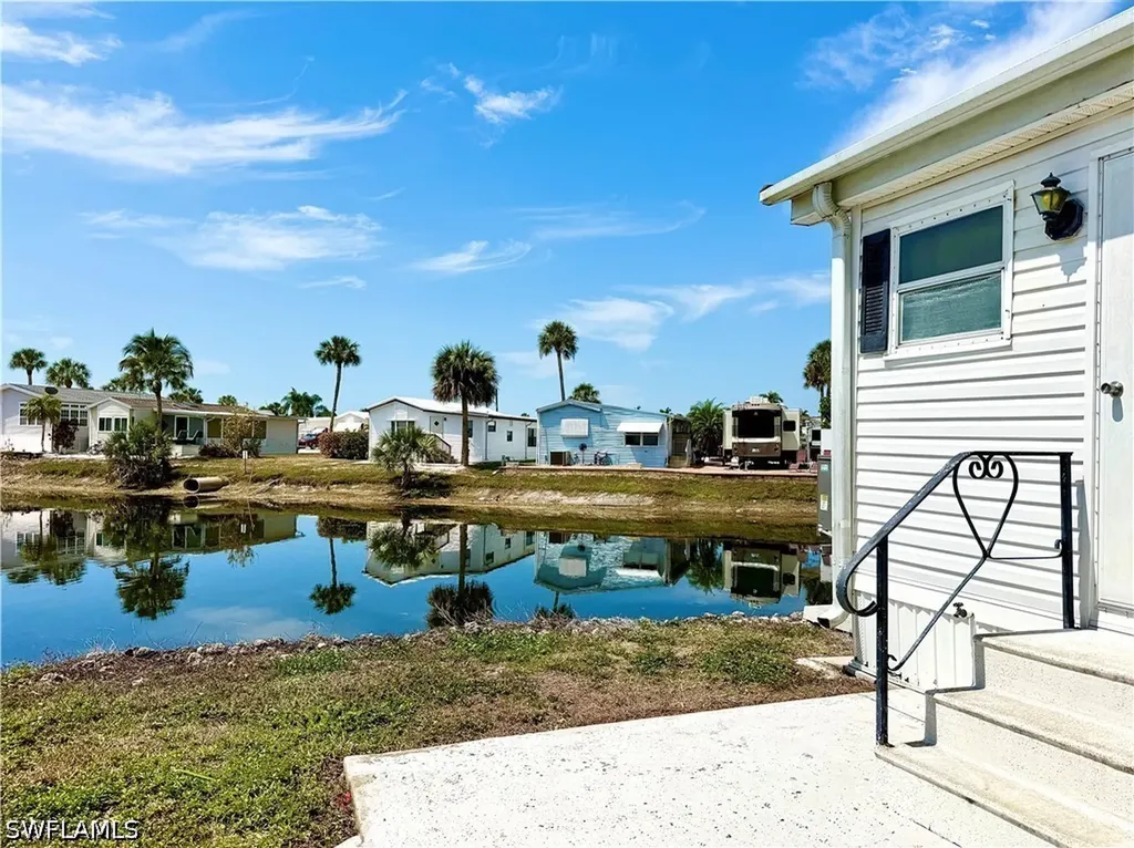 251 Bass Lane Naples FL 34145