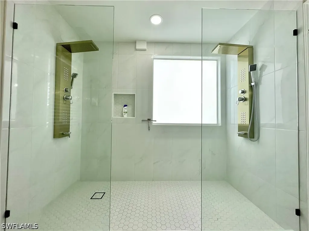 3639 Kent Drive Naples FL 34112