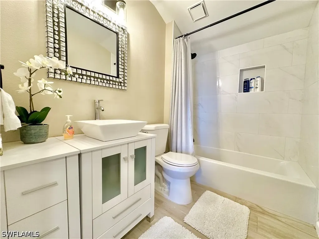 3639 Kent Drive Naples FL 34112