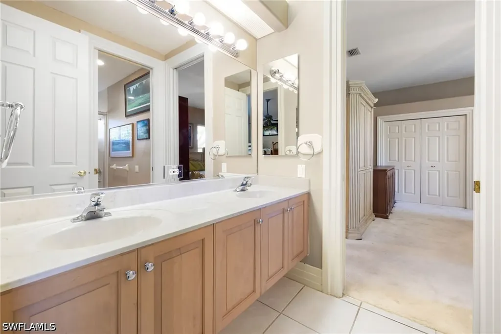 5215 Old Gallows Way Naples FL 34105
