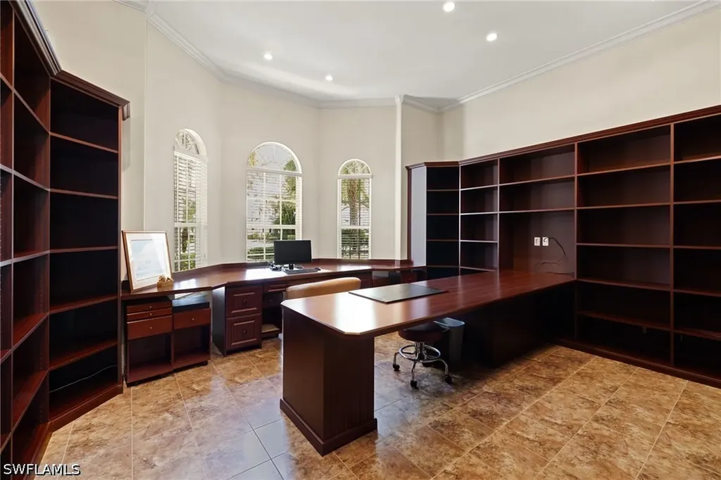 5215 Old Gallows Way Naples FL 34105