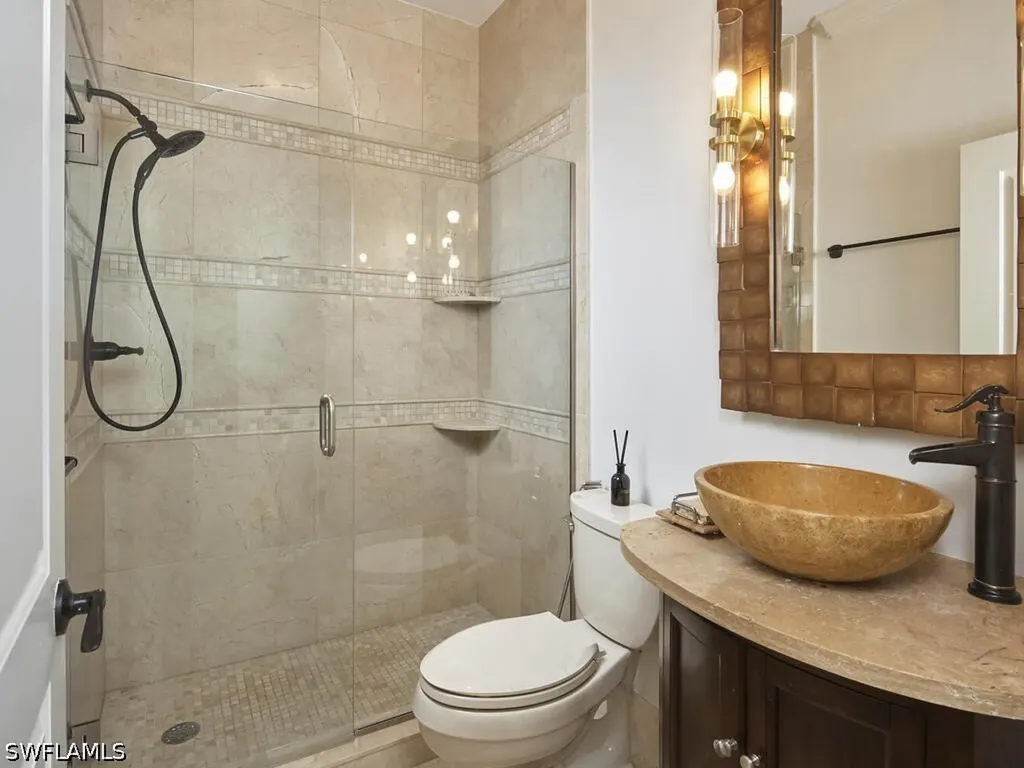 8859 Ventura Way Naples FL 34109