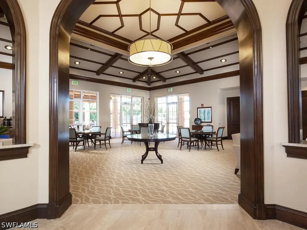 8859 Ventura Way Naples FL 34109