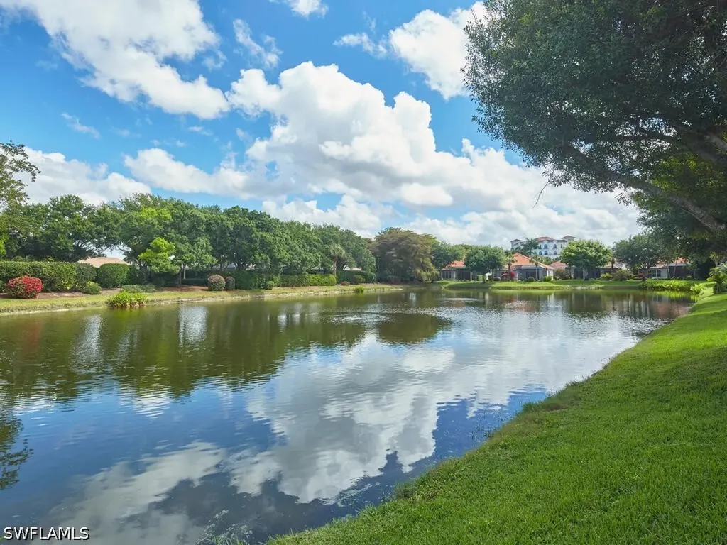 8859 Ventura Way Naples FL 34109