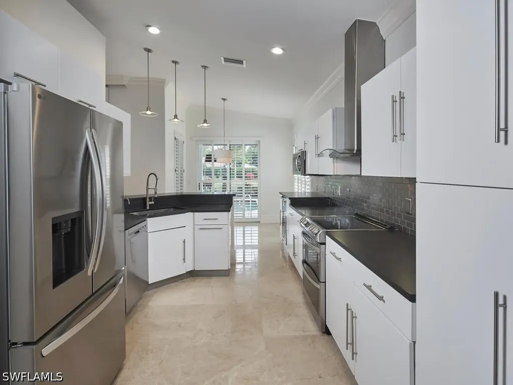 8859 Ventura Way Naples FL 34109