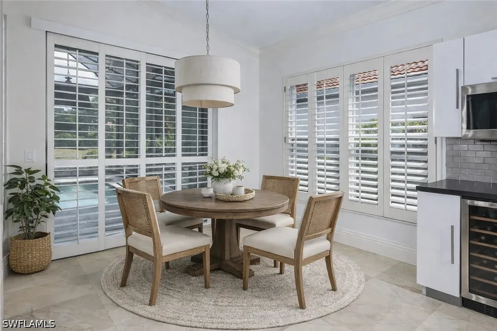 8859 Ventura Way Naples FL 34109