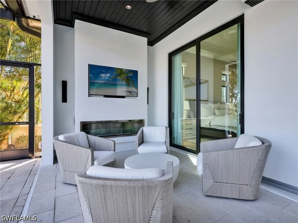 1749 Wavecrest Court Marco Island FL 34145