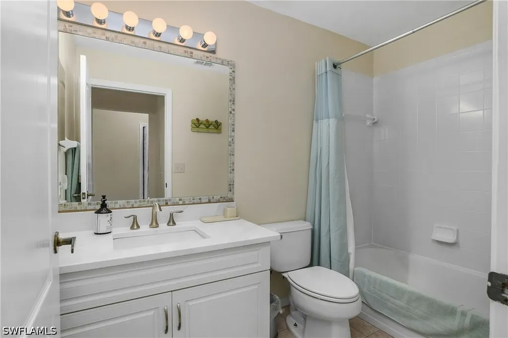 7505 Stoneybrook Drive Naples FL 34112