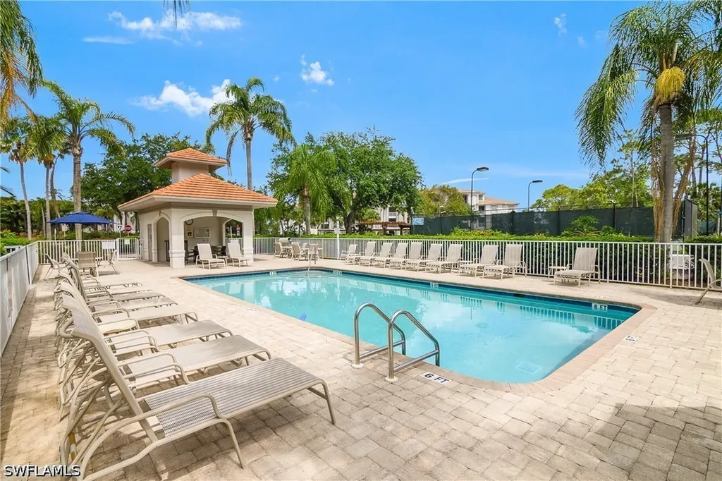 7505 Stoneybrook Drive Naples FL 34112