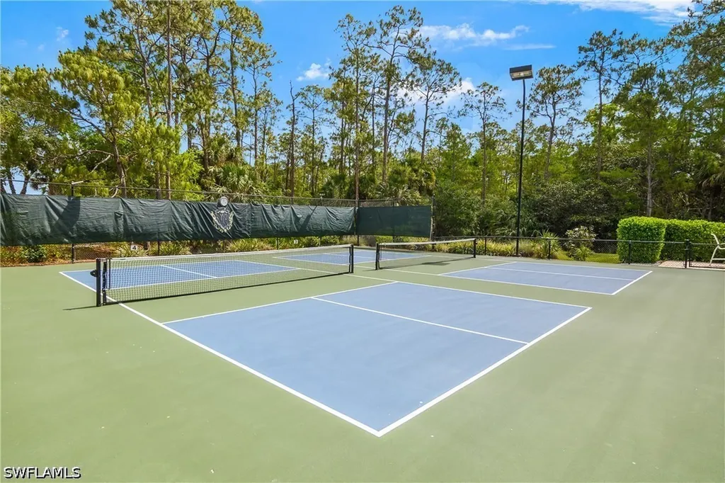 7505 Stoneybrook Drive Naples FL 34112