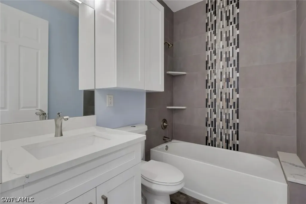 2977 4th Avenue SE Naples FL 34117