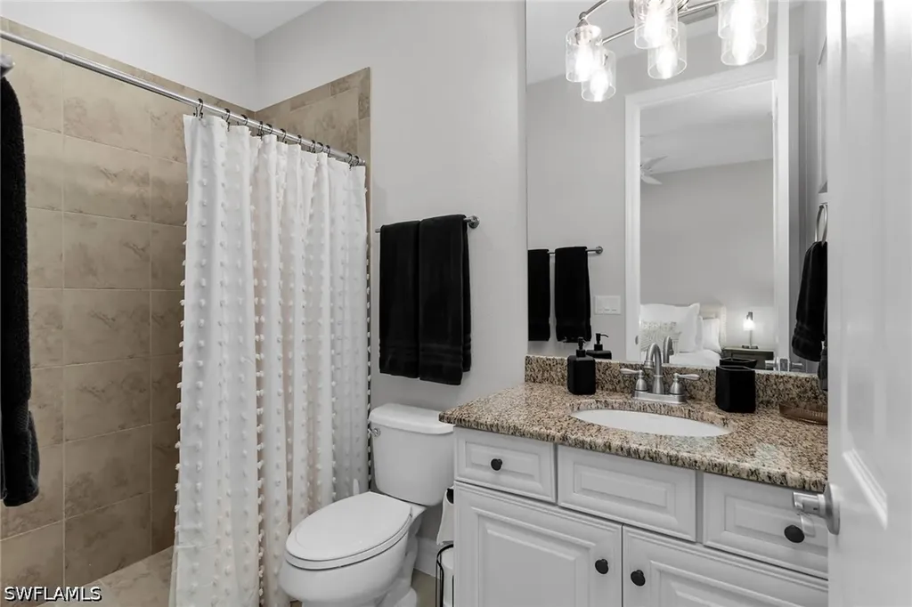 2926 Aviamar Circle Naples FL 34114