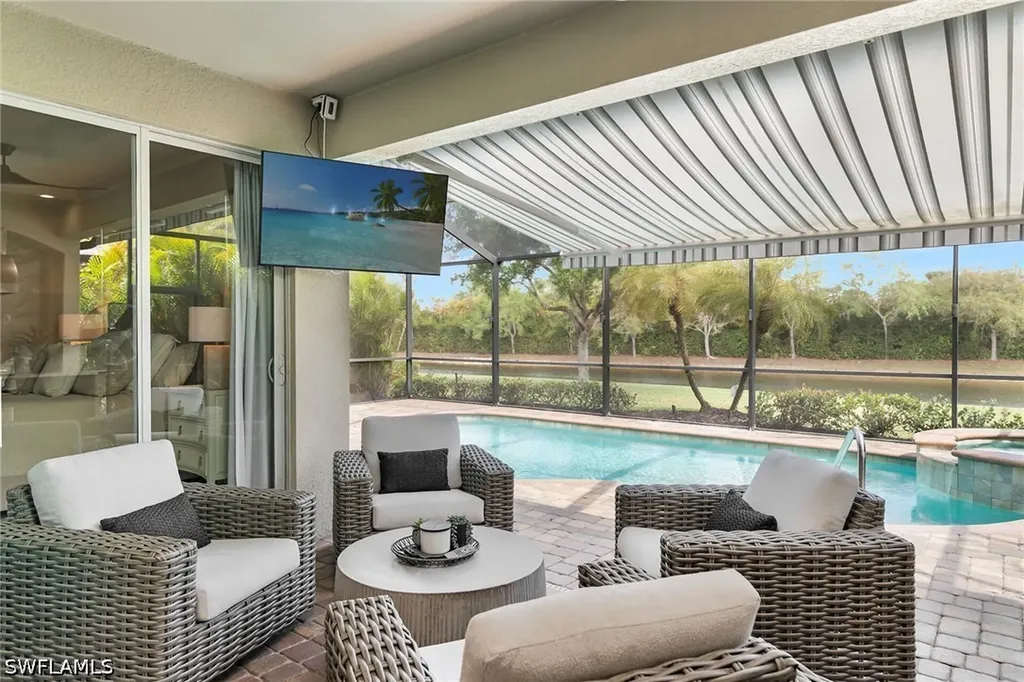 2926 Aviamar Circle Naples FL 34114
