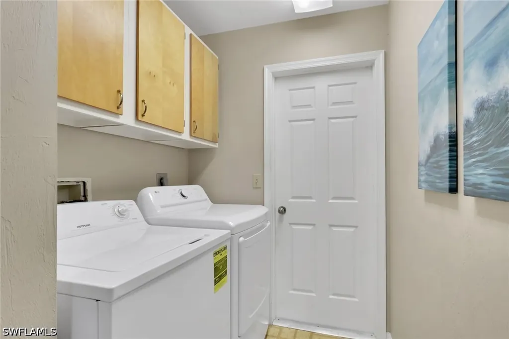 105 Montaubon Court Naples FL 34112