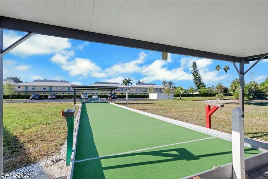 105 Montaubon Court Naples FL 34112