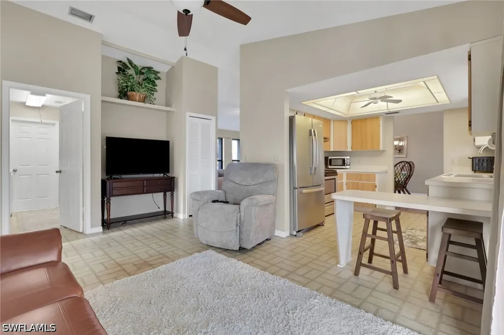 105 Montaubon Court Naples FL 34112