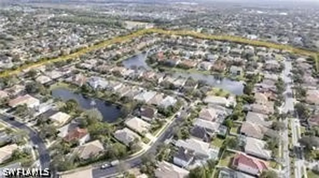 8343 Laurel Lakes Boulevard Naples FL 34119