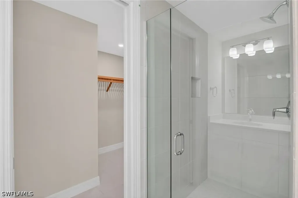 286 Indies Drive E Naples FL 34114