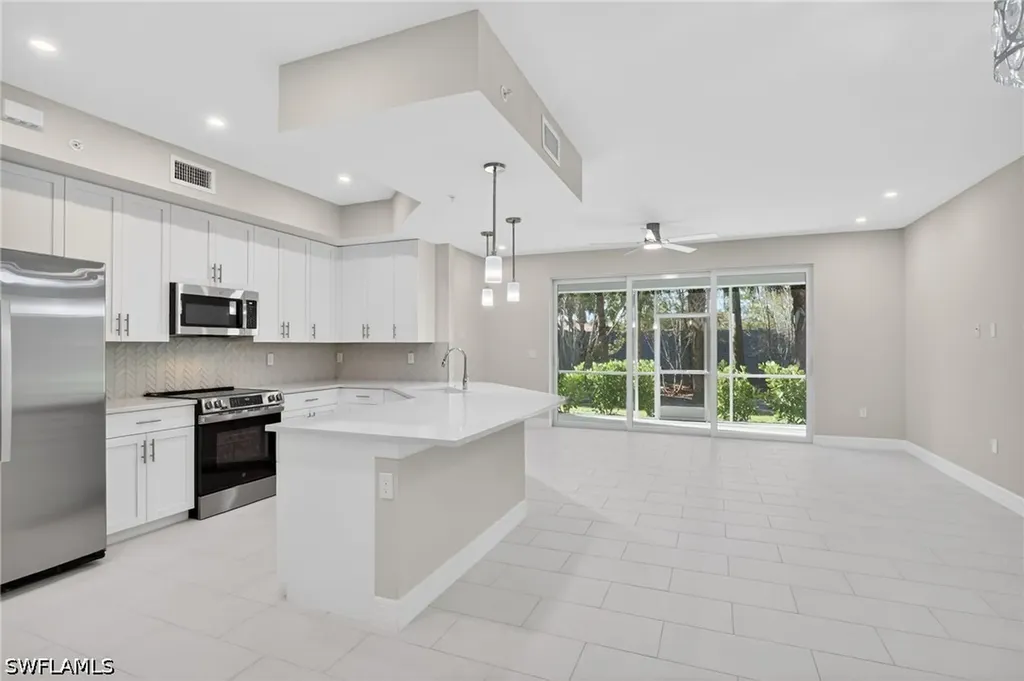 286 Indies Drive E Naples FL 34114