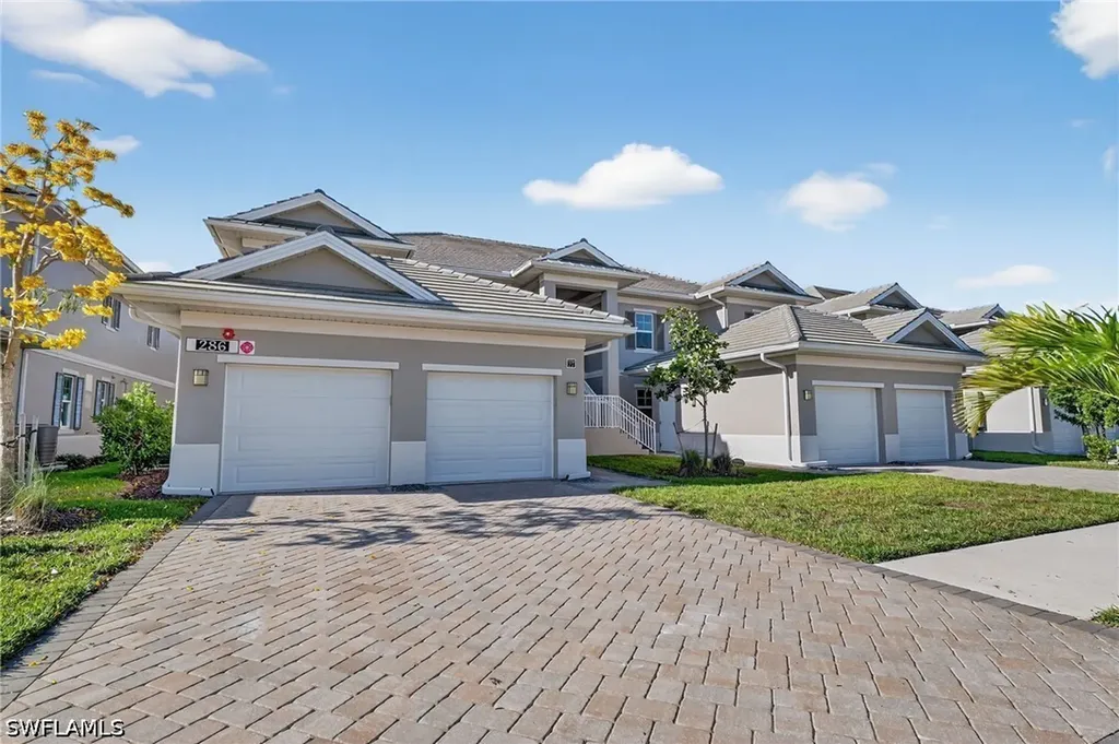 286 Indies Drive E Naples FL 34114