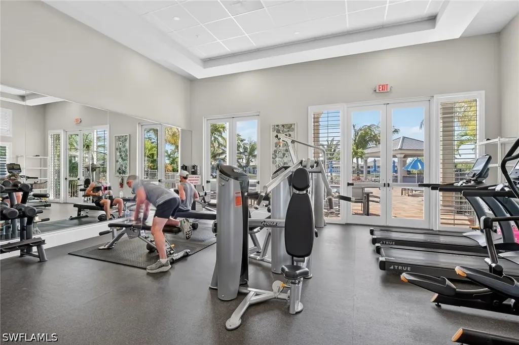 286 Indies Drive E Naples FL 34114