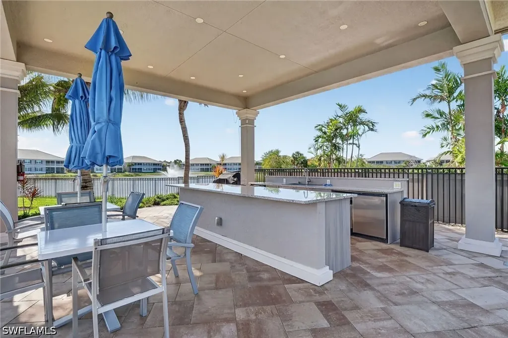 286 Indies Drive E Naples FL 34114