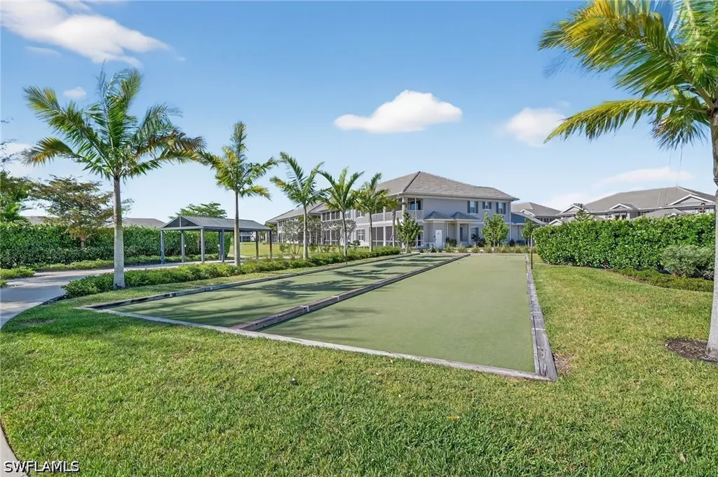 286 Indies Drive E Naples FL 34114