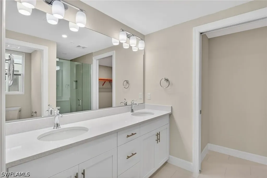 286 Indies Drive E Naples FL 34114
