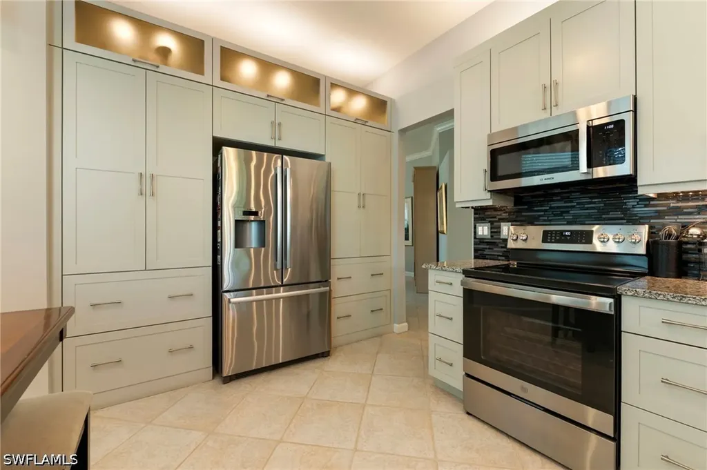 2433 Ravenna Boulevard Naples FL 34109