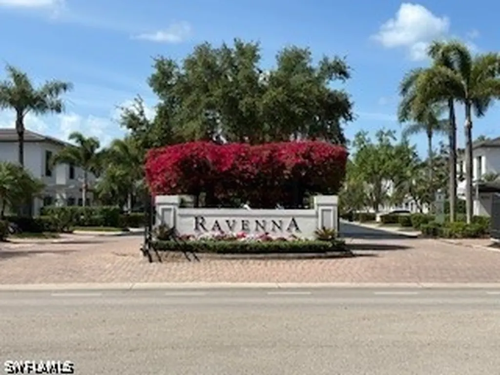 2433 Ravenna Boulevard Naples FL 34109