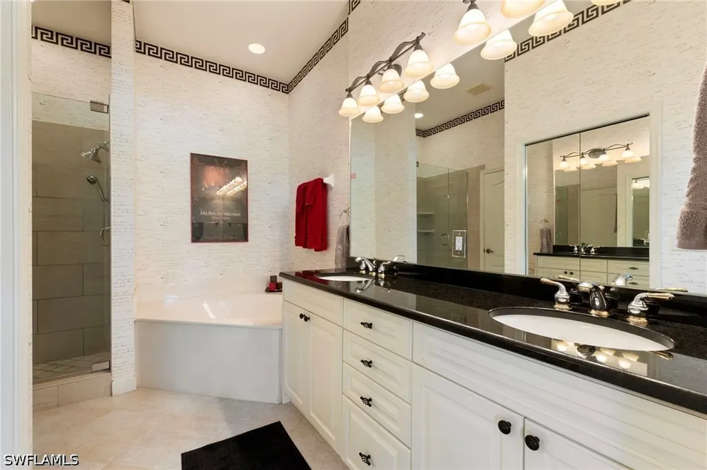 2433 Ravenna Boulevard Naples FL 34109