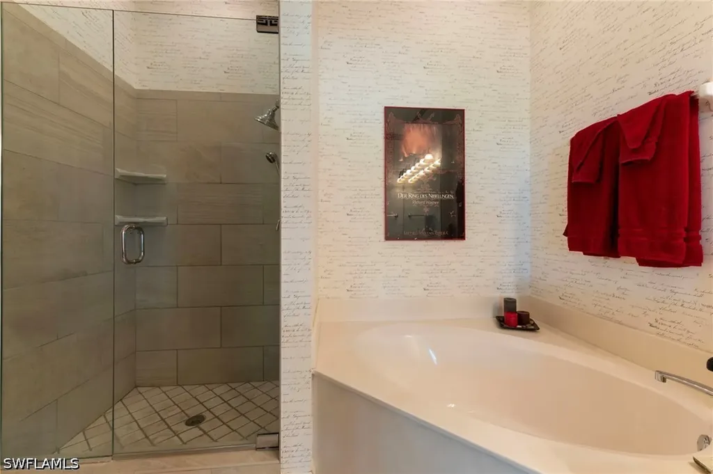 2433 Ravenna Boulevard Naples FL 34109