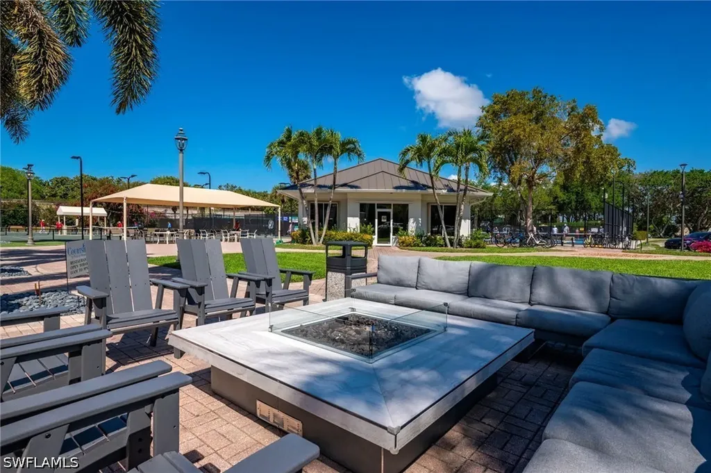 2433 Ravenna Boulevard Naples FL 34109