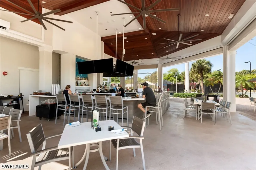 2433 Ravenna Boulevard Naples FL 34109