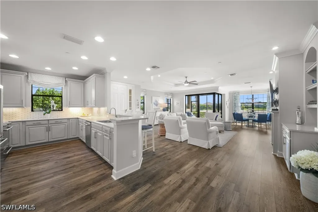 9685 Montelanico Loop Naples FL 34119