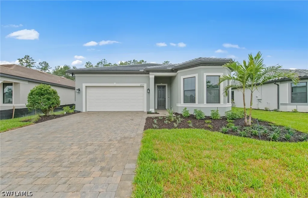 2107 Freemont Way Naples FL 34120