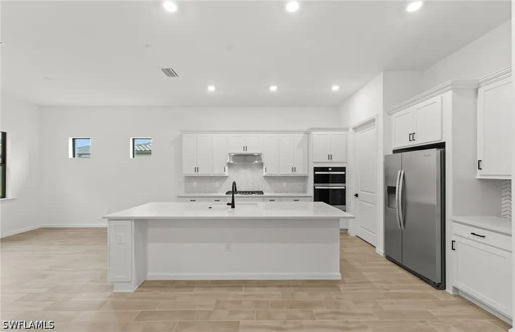 2107 Freemont Way Naples FL 34120