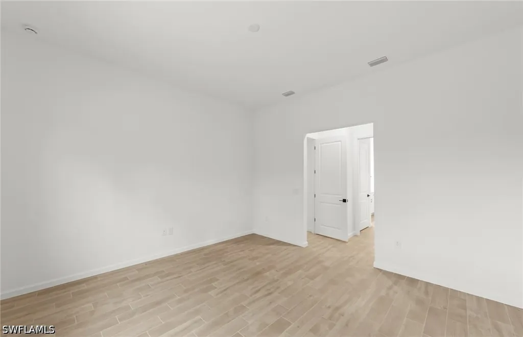 2107 Freemont Way Naples FL 34120