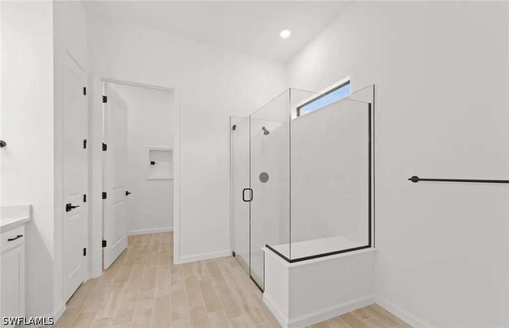 2107 Freemont Way Naples FL 34120