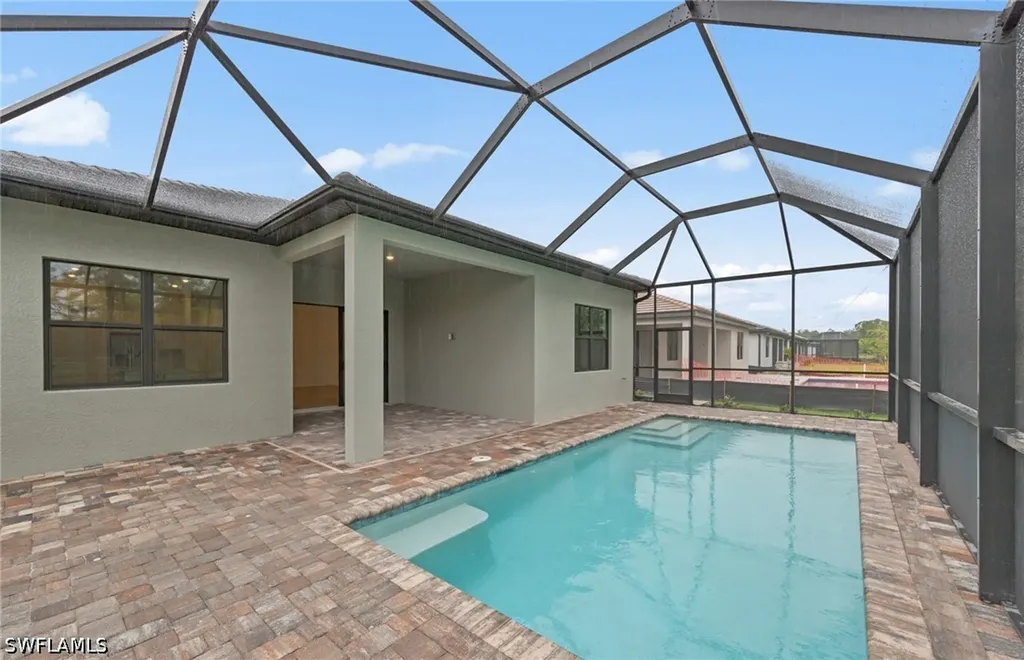 2107 Freemont Way Naples FL 34120