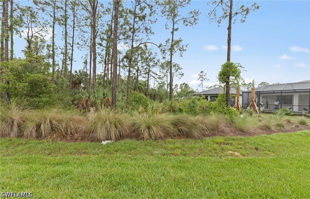 2107 Freemont Way Naples FL 34120