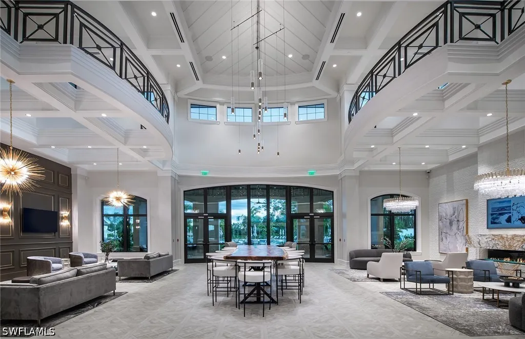 2107 Freemont Way Naples FL 34120
