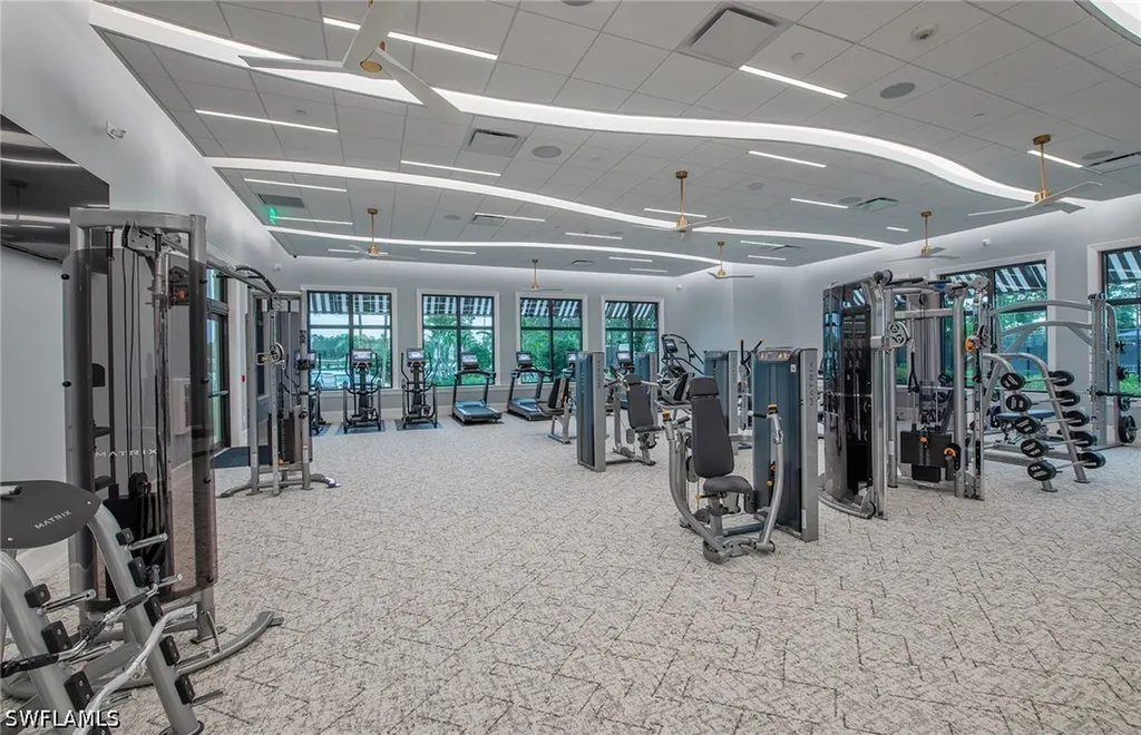 2107 Freemont Way Naples FL 34120