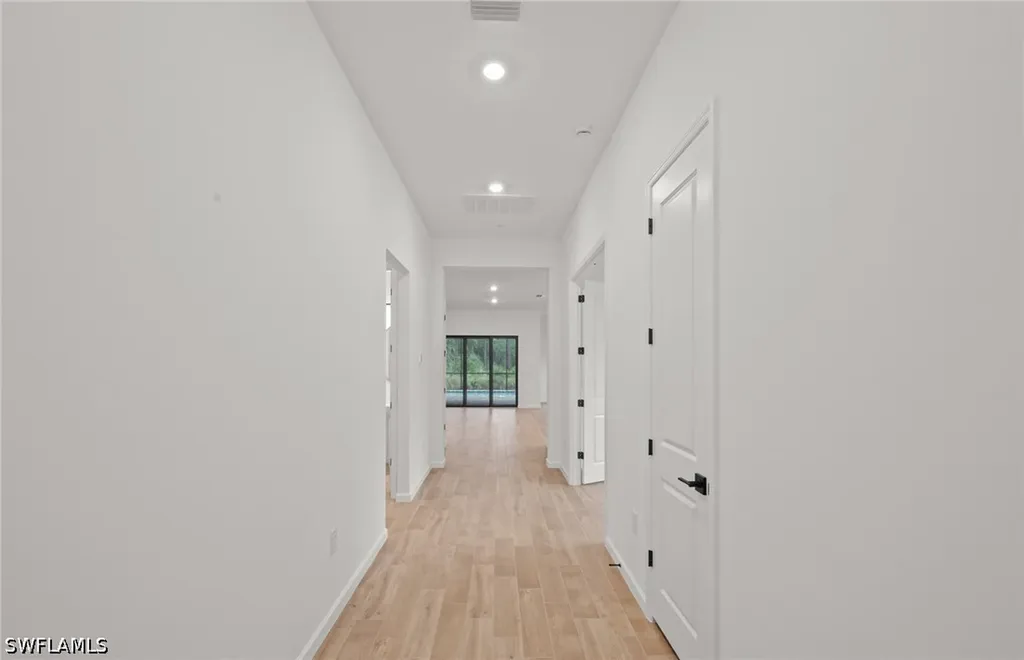 2107 Freemont Way Naples FL 34120