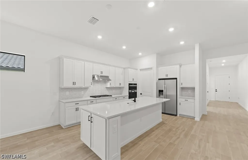 2107 Freemont Way Naples FL 34120
